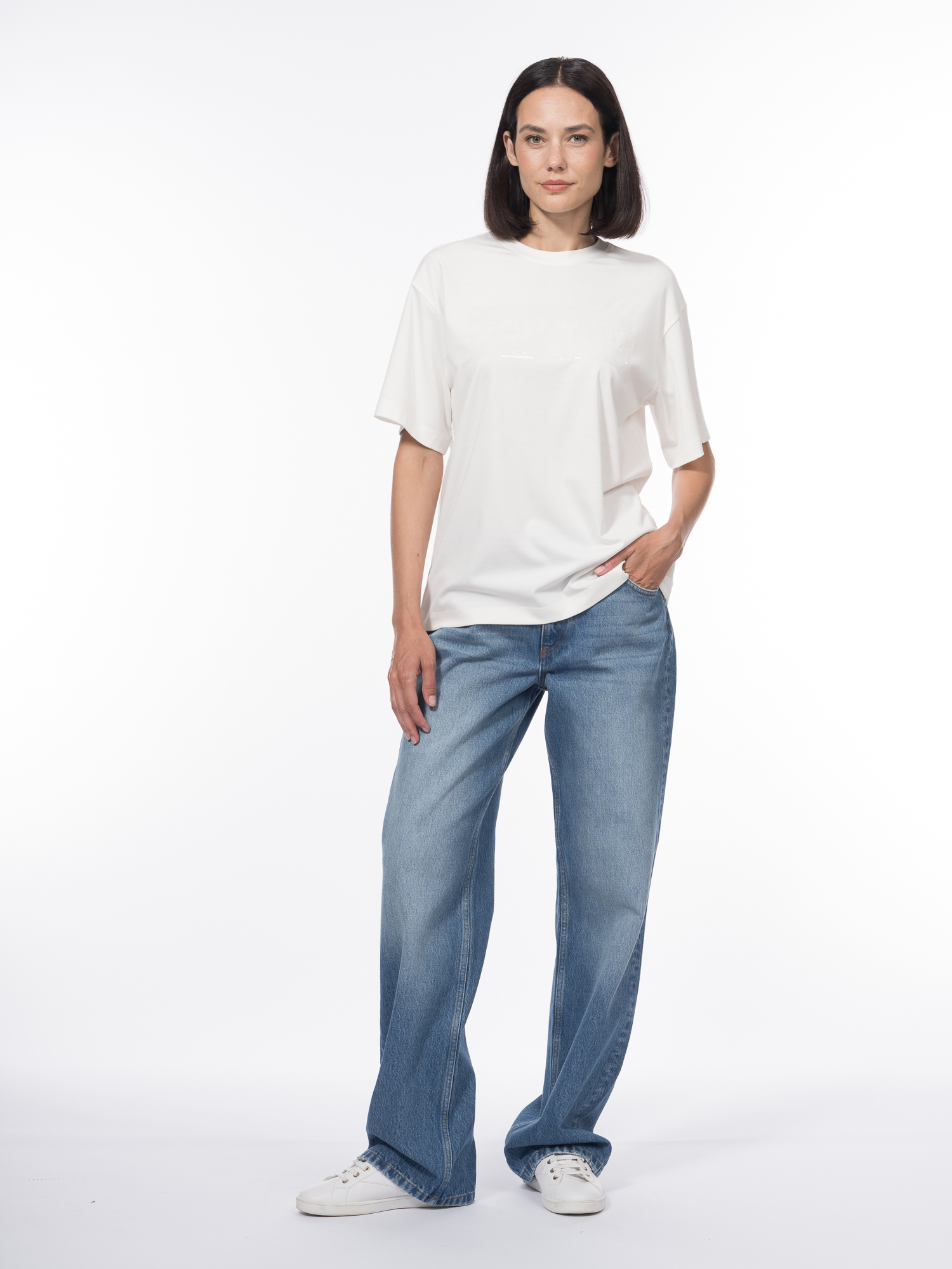 Джинсы regular rise средней варки