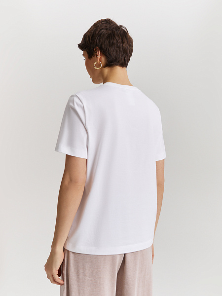 Футболка с минималистичным принтом 