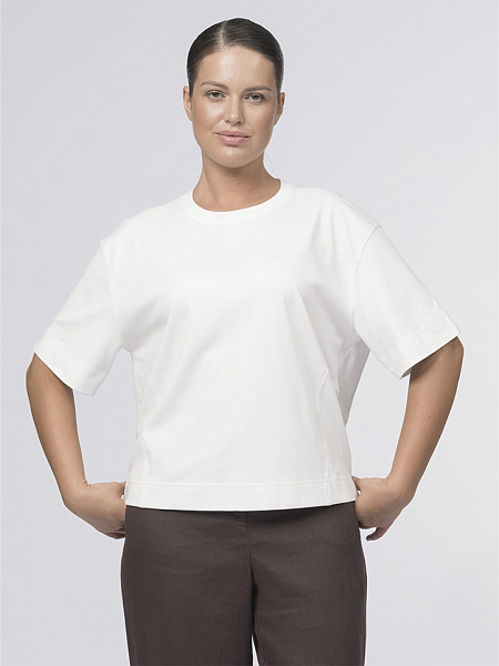 Футболка оригинального кроя