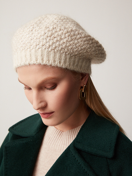 Базовый женский берет