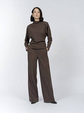 Блуза с комбинированным рукавом из мягкого трикотажа