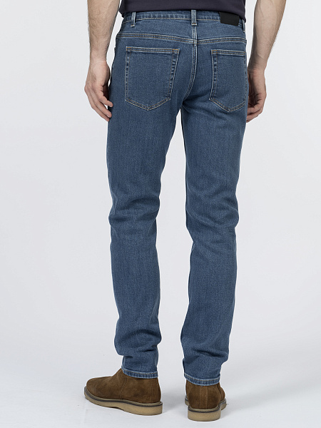 Узкие джинсы