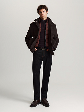 Укороченное пальто с отстегивающейся манишкой, утепленное синтепоном