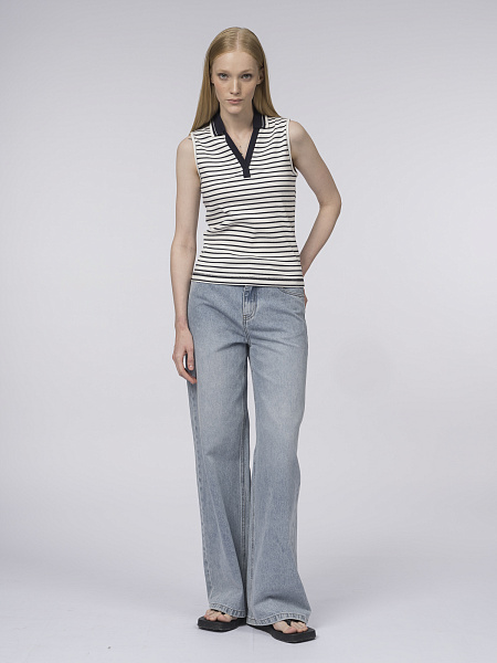 Прямые свободные джинсы