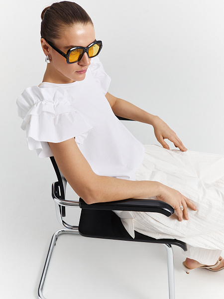 Футболка с рюшами 