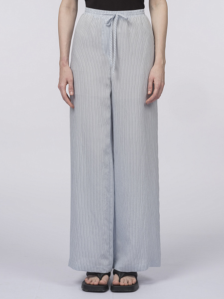 Легкие прямые брюки