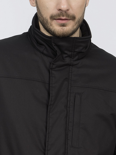 Короткий плащ с капюшоном, утепленный синтепоном