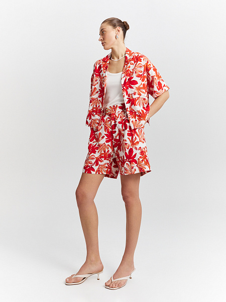 Шорты с цветочным принтом