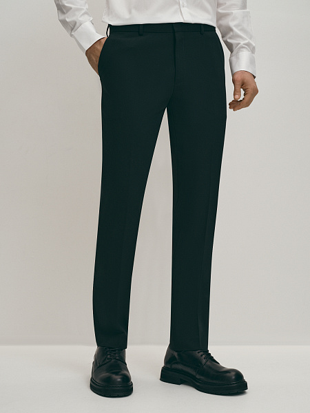 Брюки прямые со стрелками из смесового материала на основе натуральной шерсти