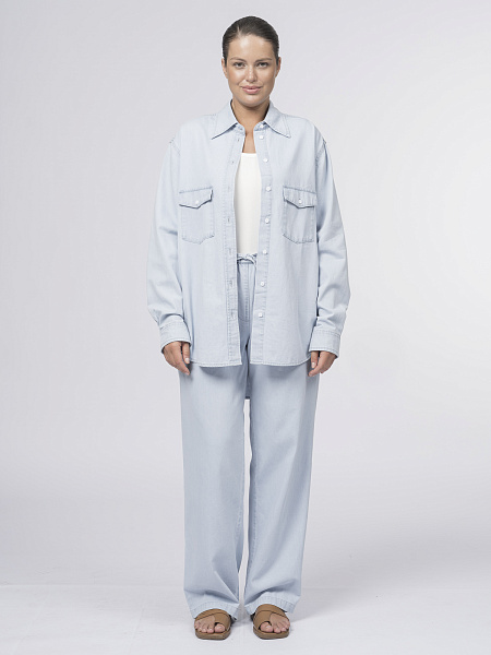 Джинсы из тонкого денима