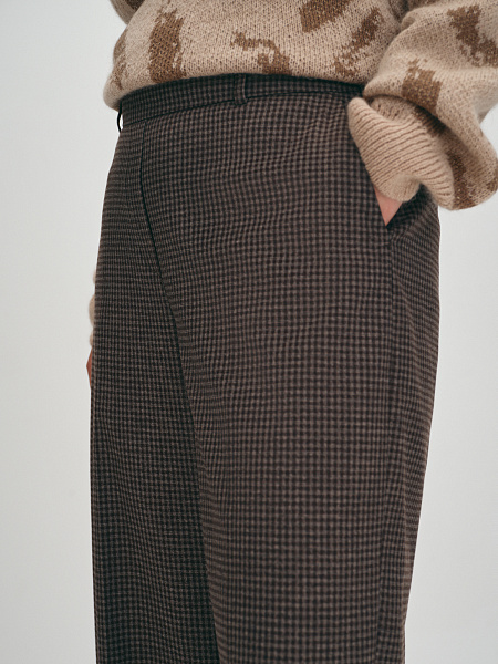 Прямые укороченные брюки в мелкую клетку