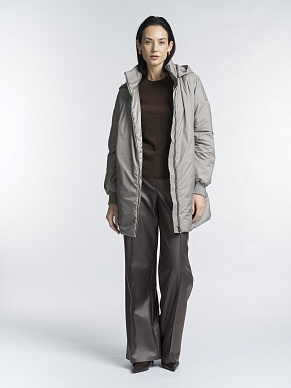 Длинная утепленная куртка с капюшоном