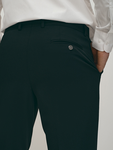 Брюки прямые со стрелками из смесового материала на основе натуральной шерсти