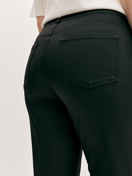 Джинсы базовые прямые