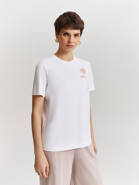 Футболка с минималистичным принтом 