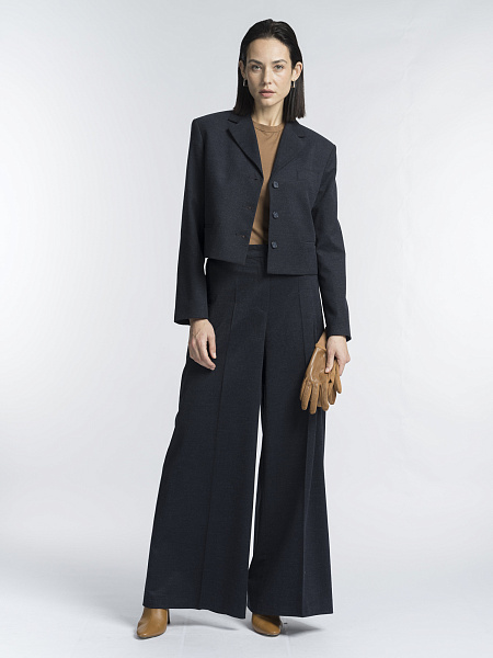 Короткий прямой пиджак из вискозной костюмной ткани