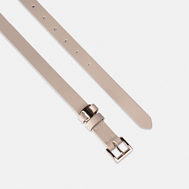 Узкий ремень с металлической шлевкой