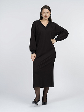 Платье из вискозного трикотажа с эффектной вышивкой