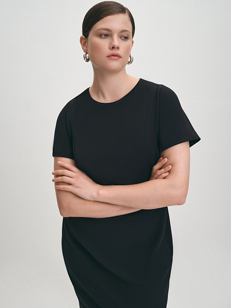 Платье-футляр на молнии