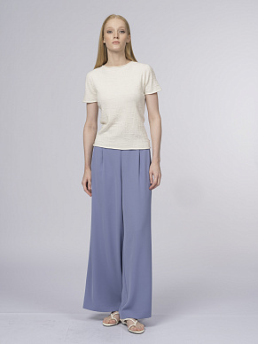 Широкие струящиеся брюки