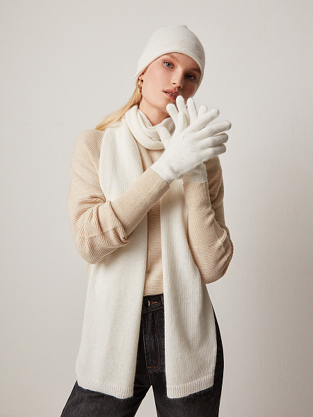 Шапка вязаная с ангорой