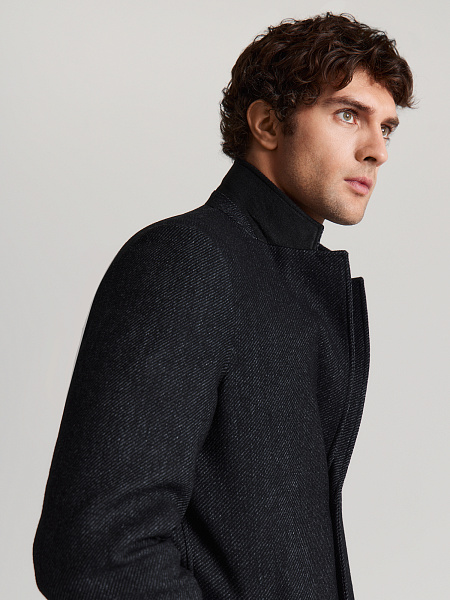 Шерстяное пальто со съемным капюшоном и манишкой