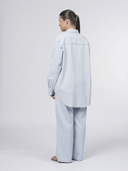 Джинсы из тонкого денима