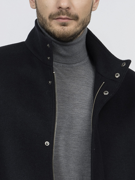 Шерстяное пальто с воротником-стойкой 