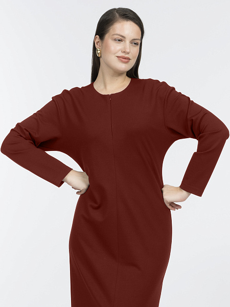 Трикотажное платье с круглым вырезом