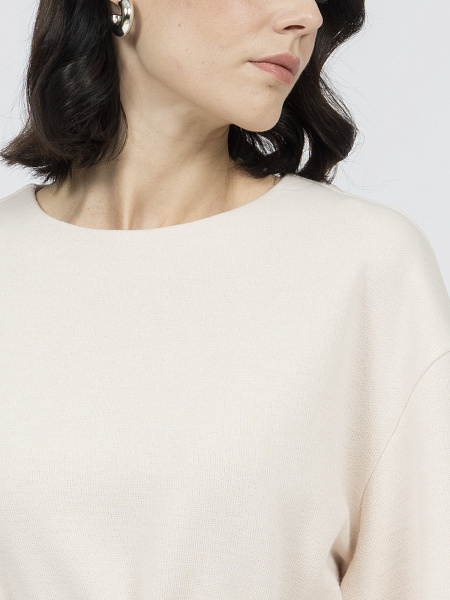 Прямое трикотажное платье с ремнем