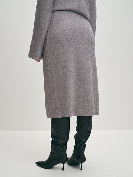 Трикотажная юбка на резинке