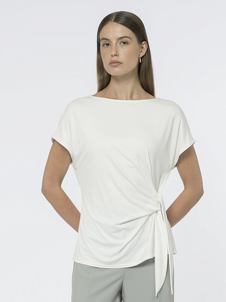 Блуза с асимметричной фиксацией