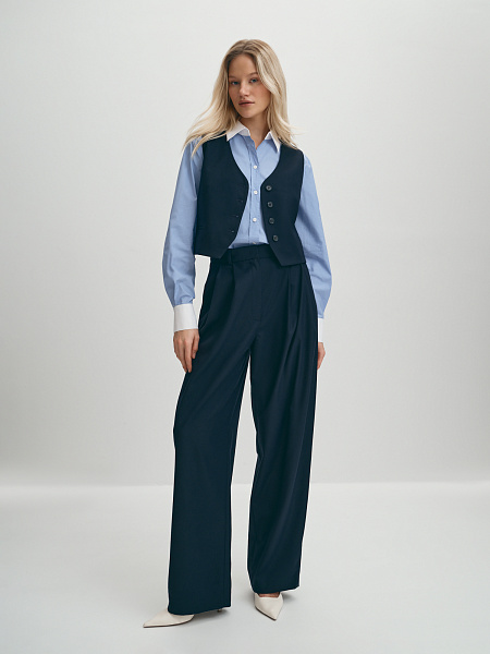 Классический костюмный укороченный жилет