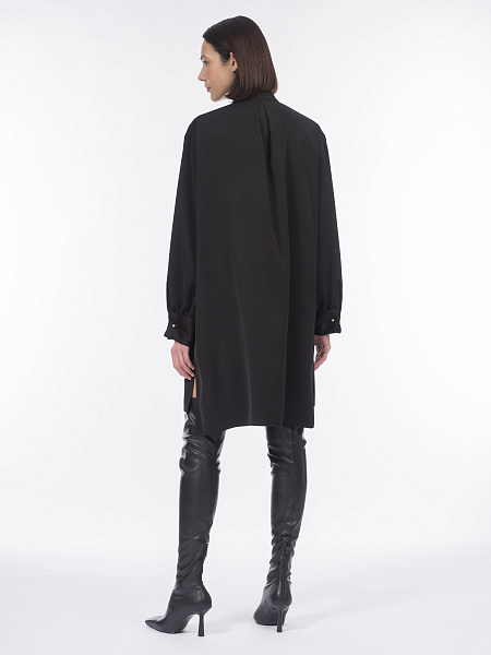 Платье с жемчужными запонками