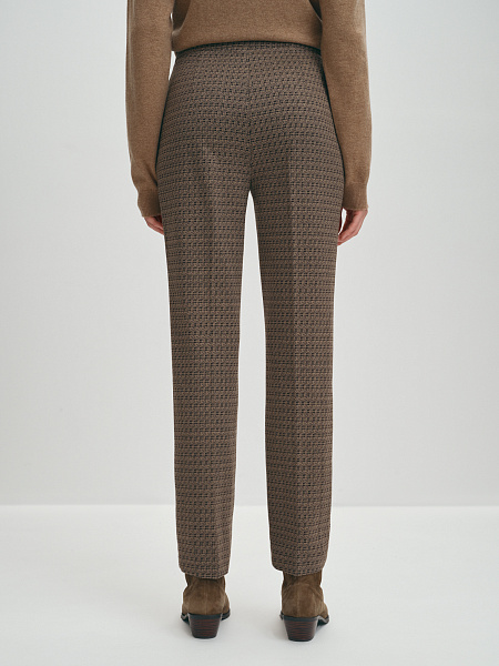 Трикотажные брюки со стрелками