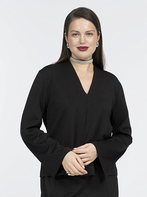 Трикотажная блуза с V-вырезом