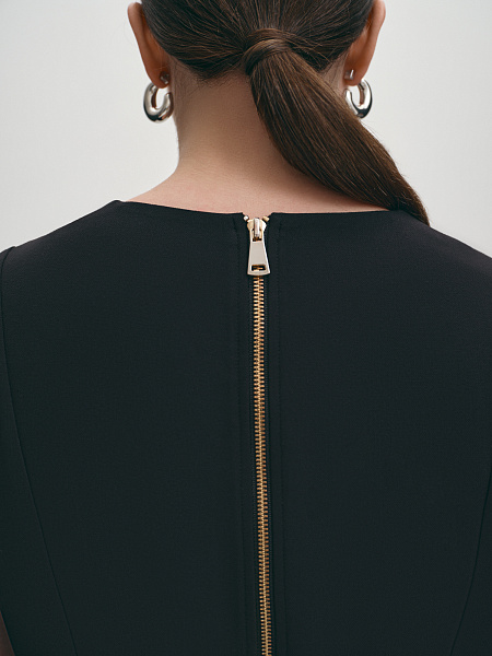 Платье-футляр на молнии