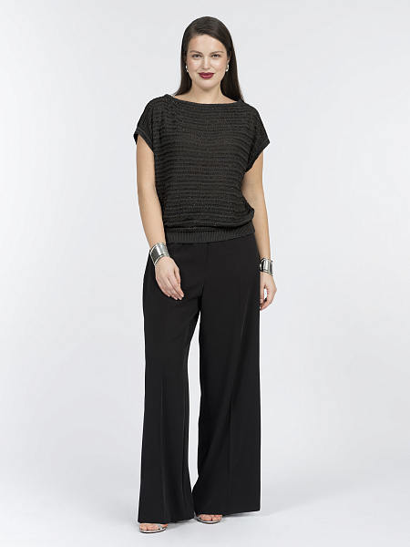 Джемпер с вырезом-лодочкой