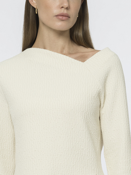 Трикотажная блуза с асимметрией