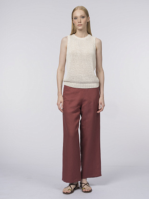 Вязаный топ из ленточной пряжи