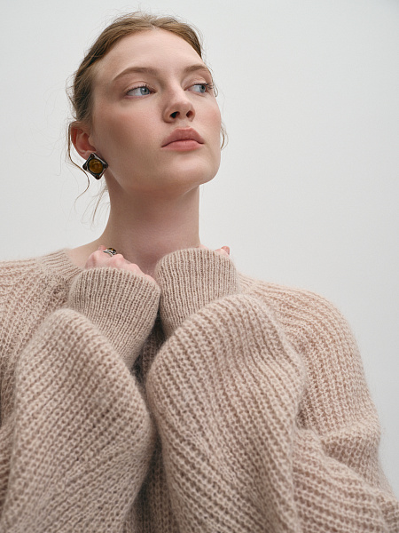 Вязаный джемпер крупной вязки