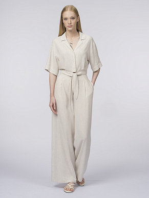 Короткая блуза с фиксацией на узел