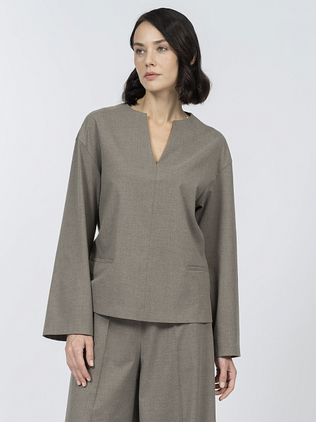 Блуза с комбинированным вырезом