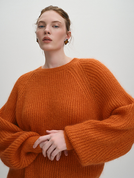 Вязаный джемпер крупной вязки