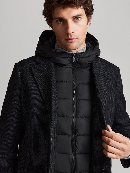 Шерстяное пальто со съемным капюшоном и манишкой