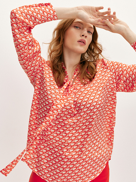 Блуза с воротником аскот